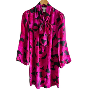 Diane Von Furstenberg 100% Silk Akita Pink Front Bow Shift Dress